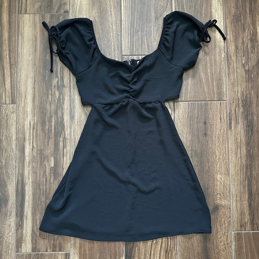 Altar'd State Black Cut Out Puff Sleeve Mini Dress Sweetheart Neck E0259W032JD M